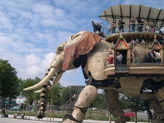 The mechanical elephant at "Les Machines de l'Ile" in Nantes